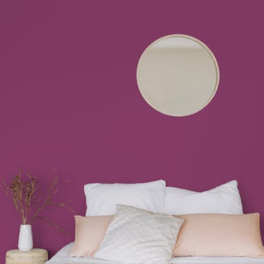 Melanzana Pittura #7C405F - vernice-wall-paint-interiors-aubergine-1
