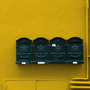 Lemon Yellow Paint Color - vernice-wall-paint-interiors-lemon-yellow-9